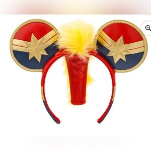 NWT Captain Marvel Disney Ears